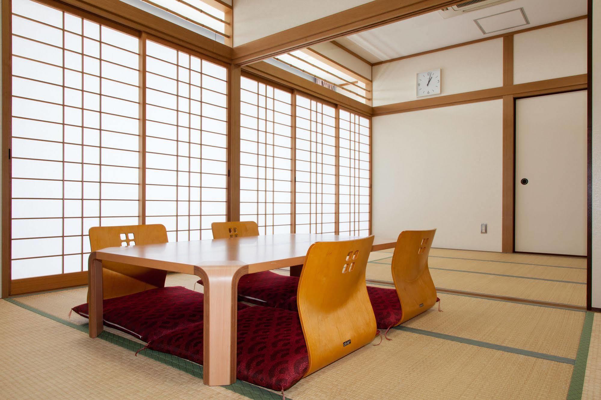 Shin-Osaka Youth Hostel Exterior foto