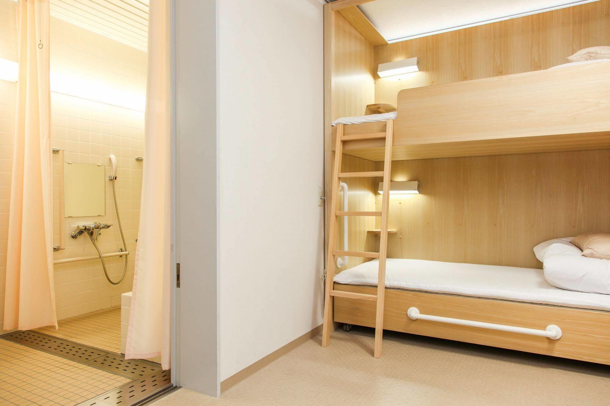 Shin-Osaka Youth Hostel Exterior foto
